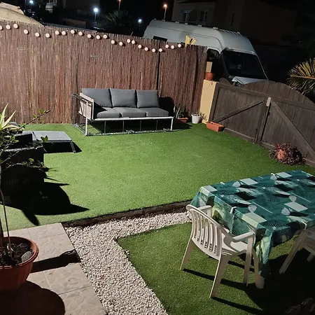 Casa Playa El Moro בית אירוח *