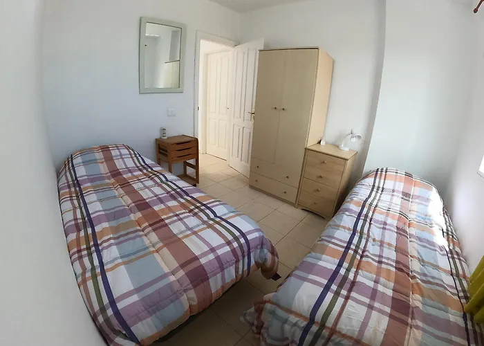 Casa Playa El Moro בית אירוח